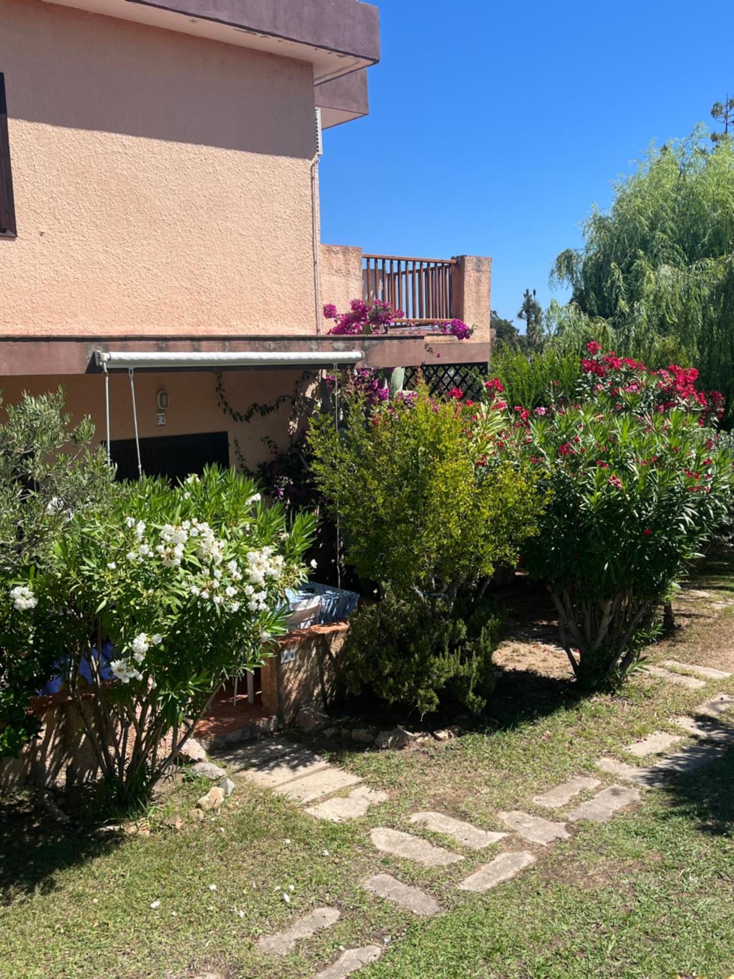 Bilocali Residenza Mediterranea Cannigione Buitenkant foto